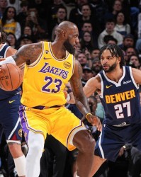 B体育官方入口-詹姆斯准3双，湖人16分逆转掘金！东契奇38+13+10创历史第2神迹