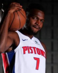 B体育app下载-奇兵！保罗-里德替补登场9分钟，4投全中贡献11分3篮板